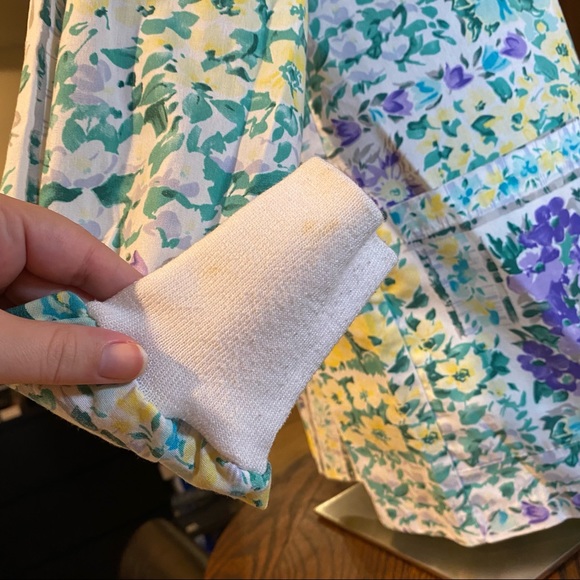 Women’s Floral “Working Scrubs by White Swan” Scrub Jacket (Medium) - Picture 6 of 7